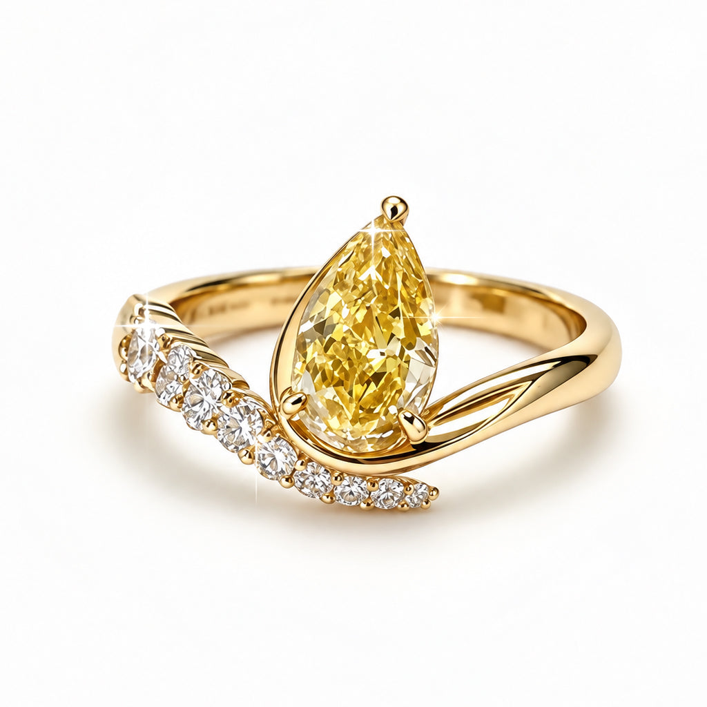 🔥 LAST DAY 90% OFF 丨VIVALORA® Pear-Shaped Gold Moissanite Adjustable Ring — Radiant Elegance