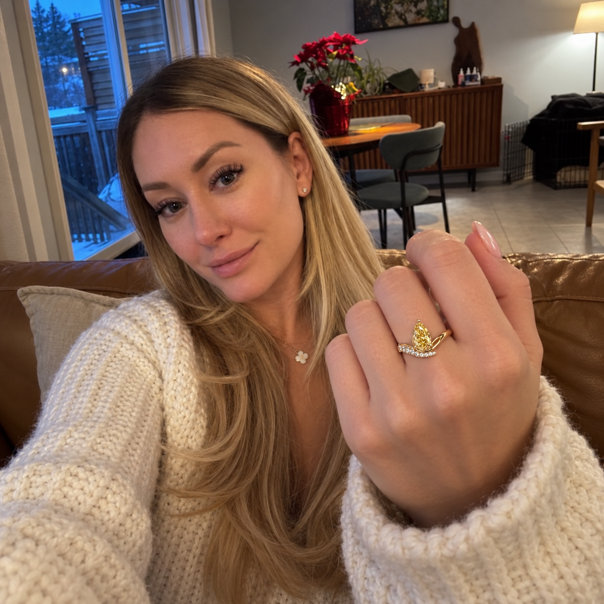 🔥 LAST DAY 90% OFF 丨VIVALORA® Pear-Shaped Gold Moissanite Adjustable Ring — Radiant Elegance