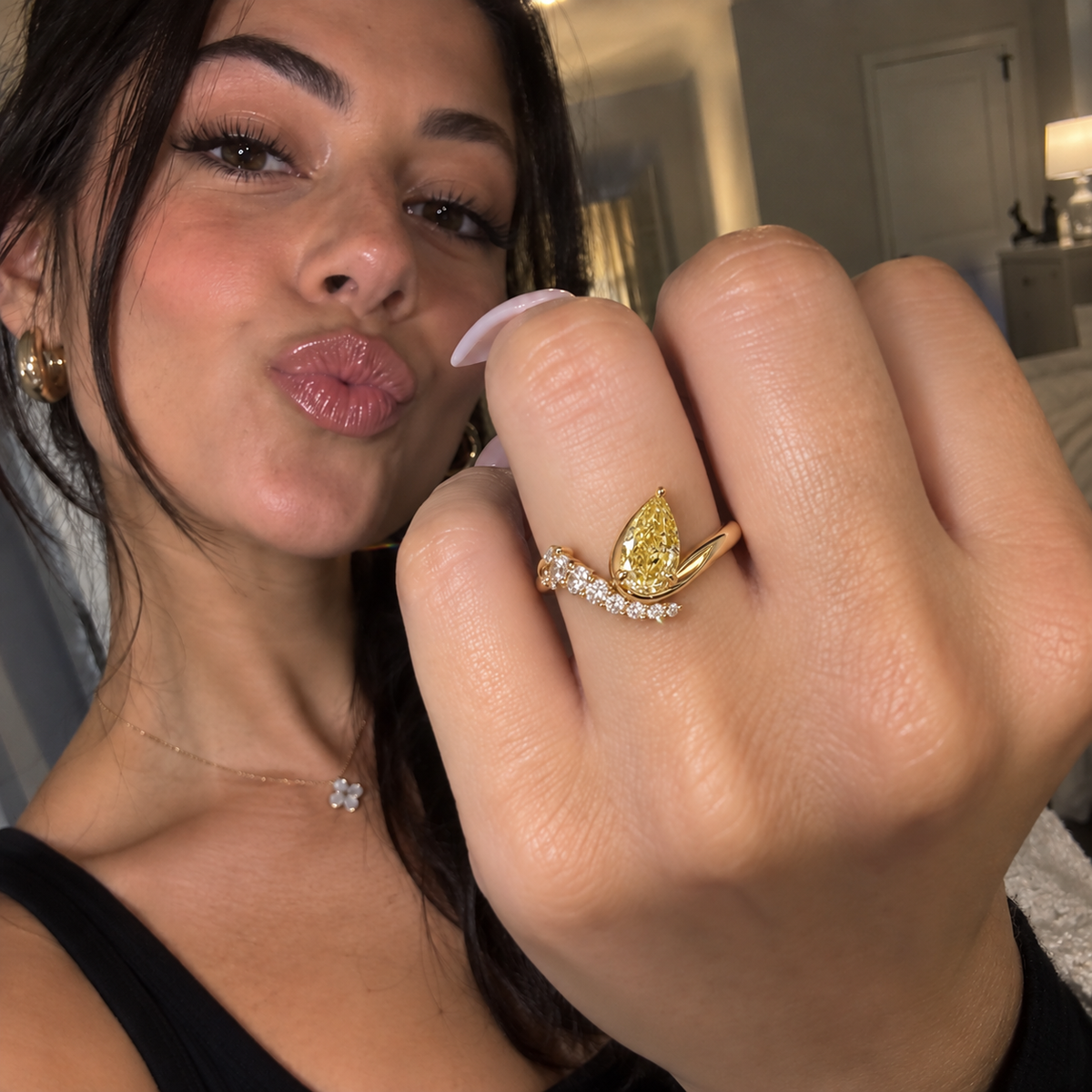 🔥 LAST DAY 90% OFF 丨VIVALORA® Pear-Shaped Gold Moissanite Adjustable Ring — Radiant Elegance